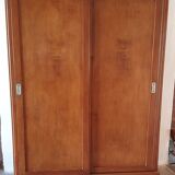 Parisian wardrobe with sliding doors