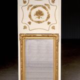 Magical: trumeau circa 1900. Superb gilding, royal allure.