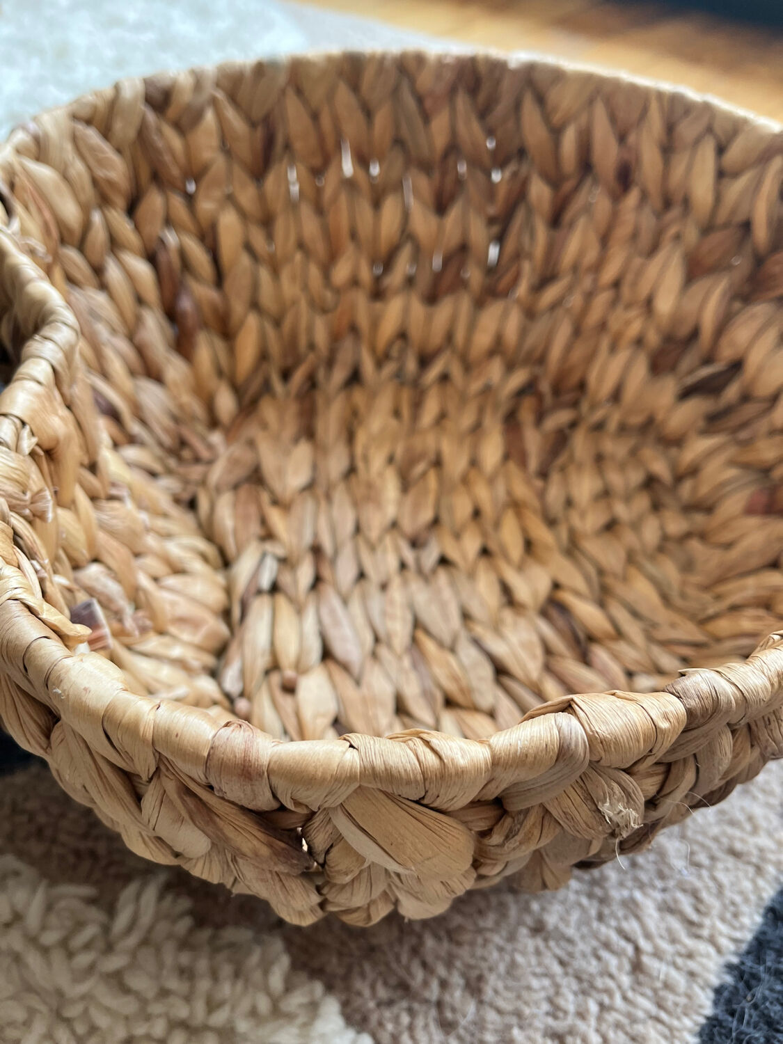Banana leaf pan in the shape of a vintage heart