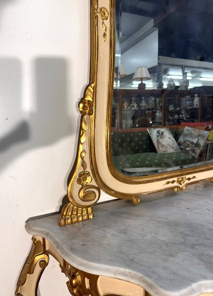 Importante console galbée + miroir style Louis XV en bois doré et laqué