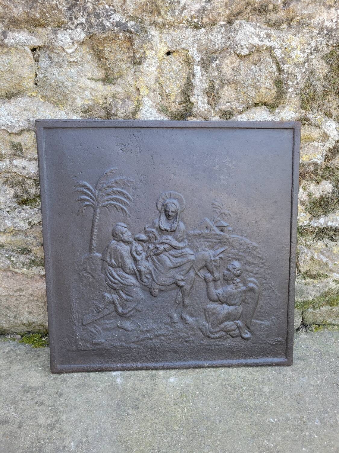 Cast iron fireplace plate
