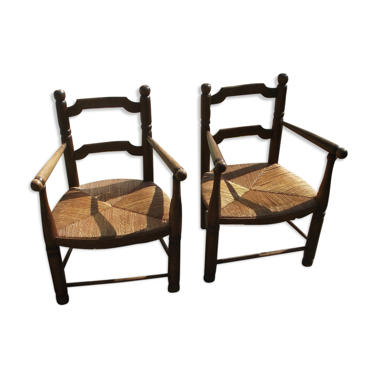 Paire de fauteuils paillées campagnards