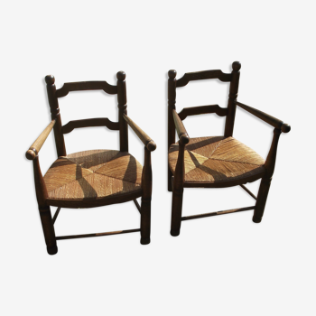 Pair of country mulched chairs