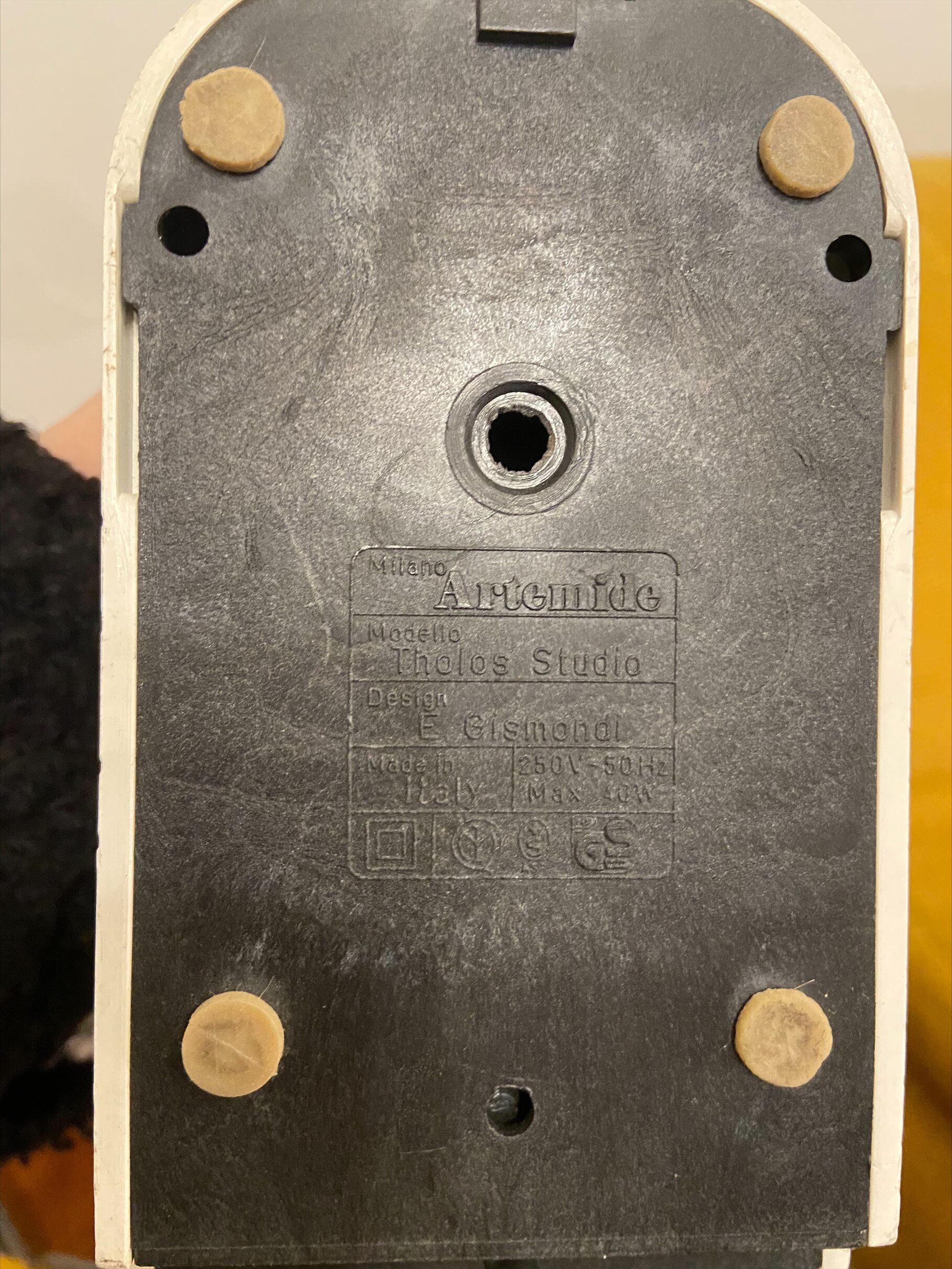 Lampe Tholos Artemide 1970