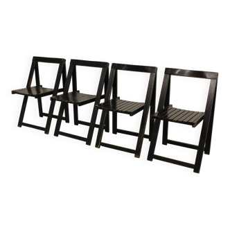 4 chaises pliantes en bois