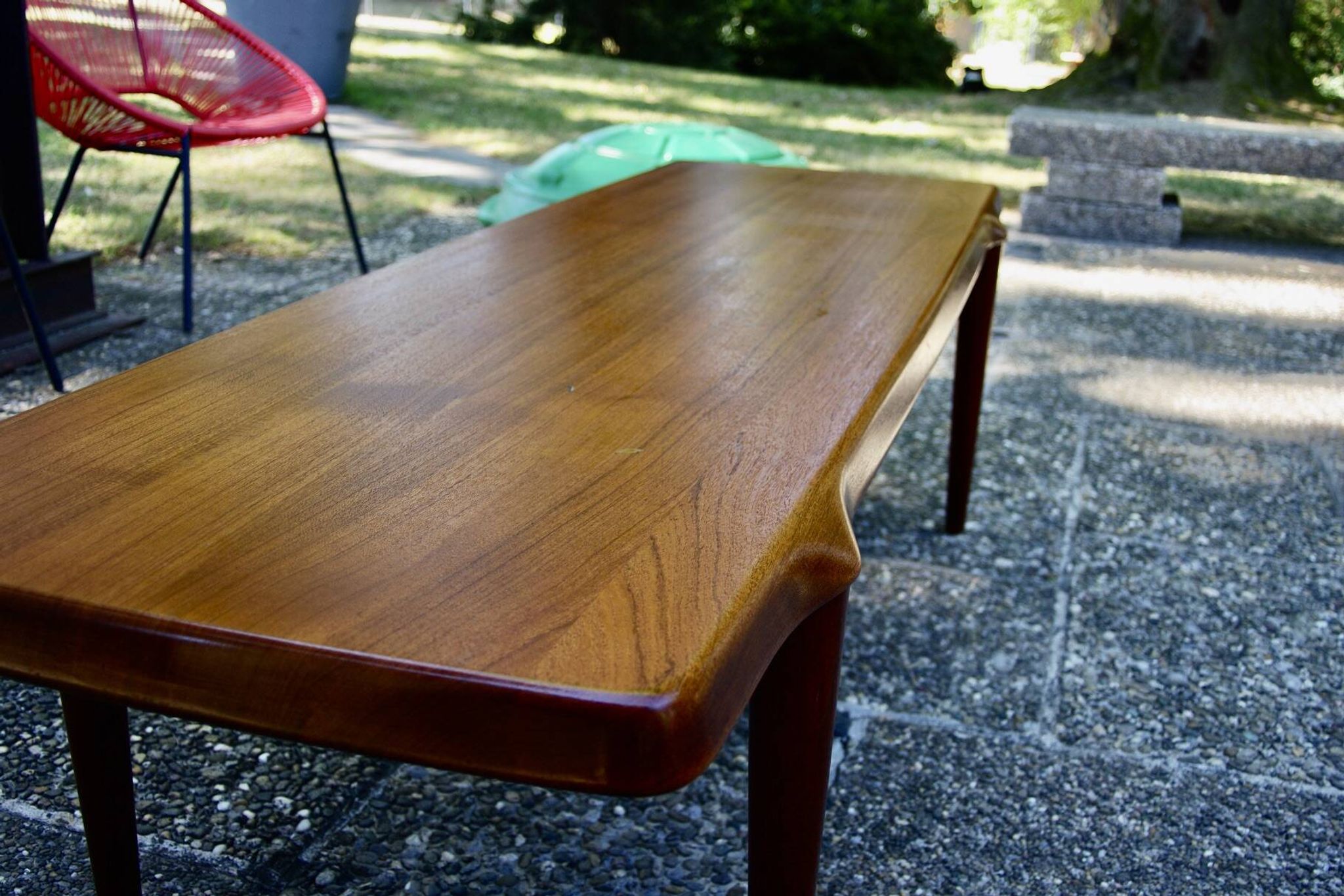 Table basse vintage revtangulaire en teck massif de john boné danemark 1960