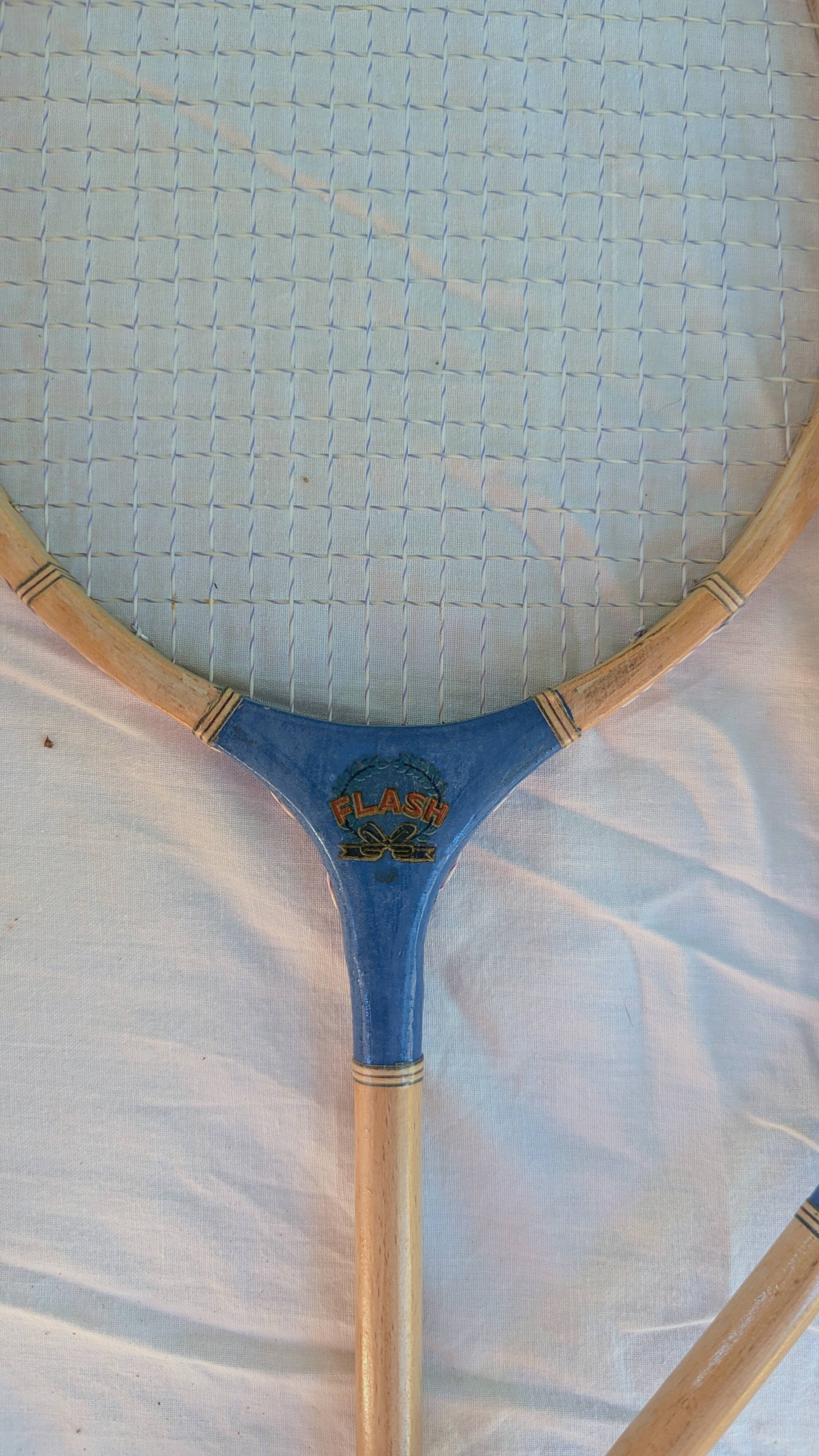Vintage Flash complete badminton set – as new condition.