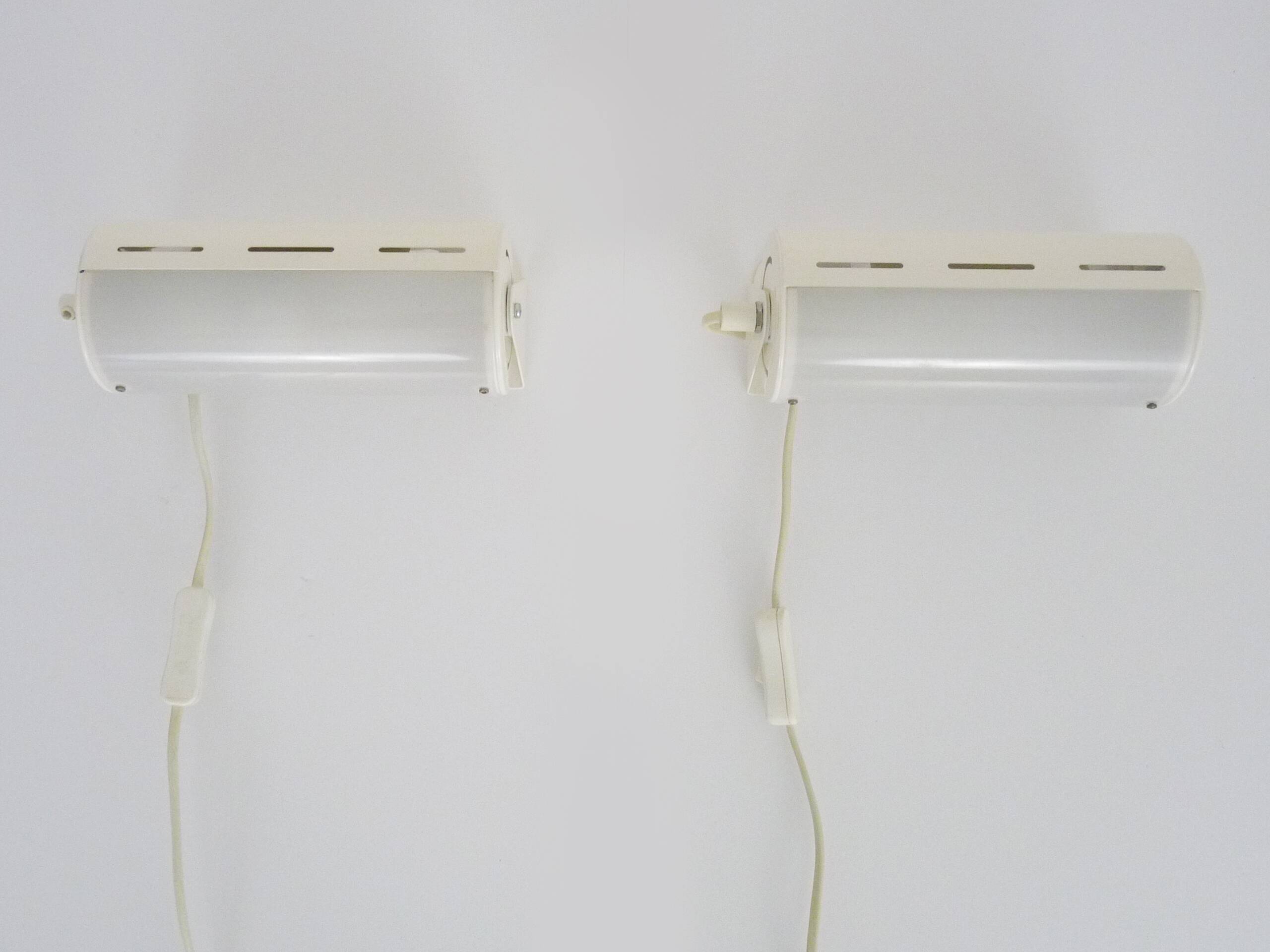 Pair of Ikea Typ V1013 wall lights. Vintage 80s