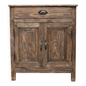 Petit buffet patiné