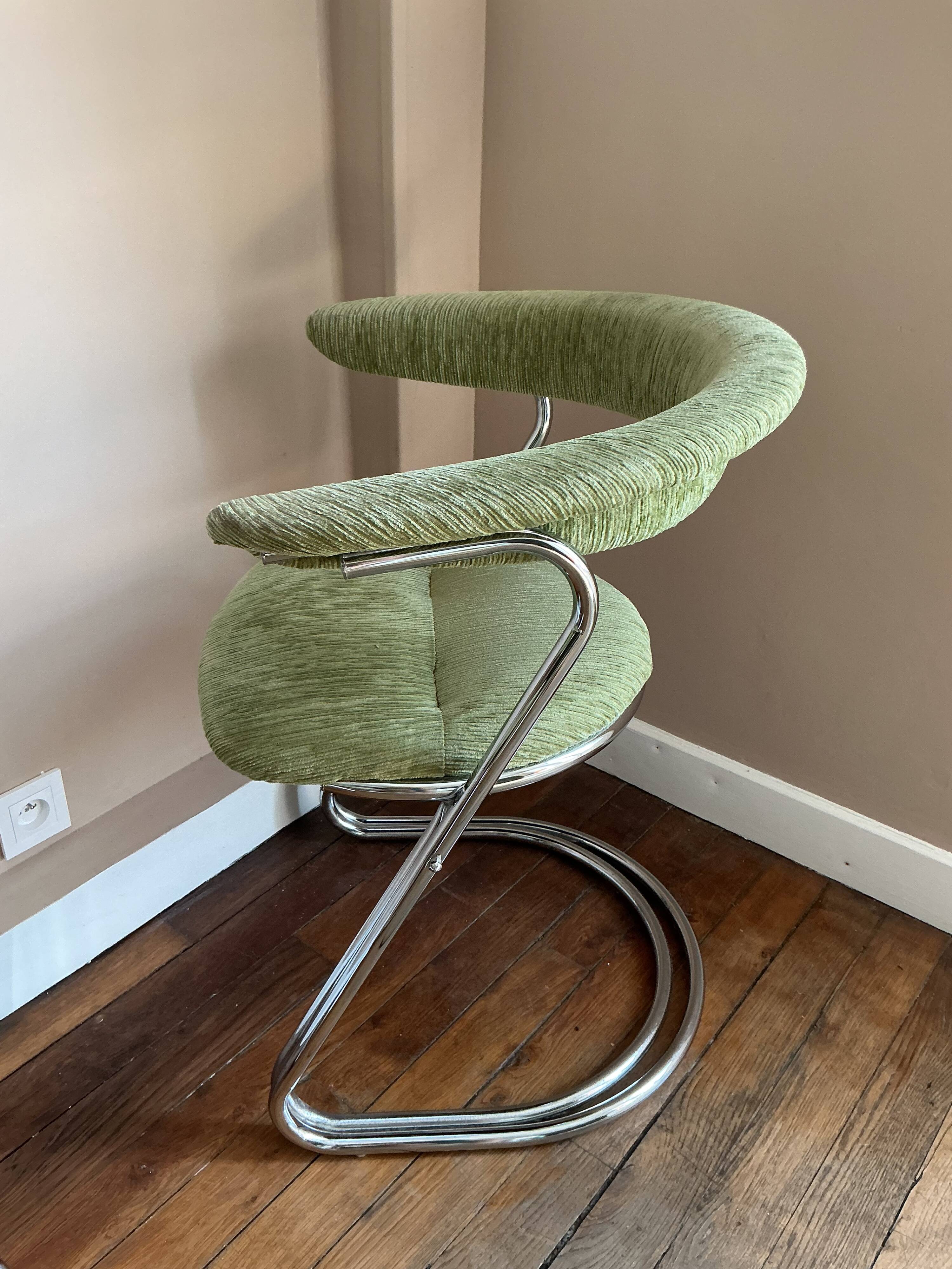 Ensemble de 4 chaises vintage - velours vert - attribuées à Gastone Ronaldi
