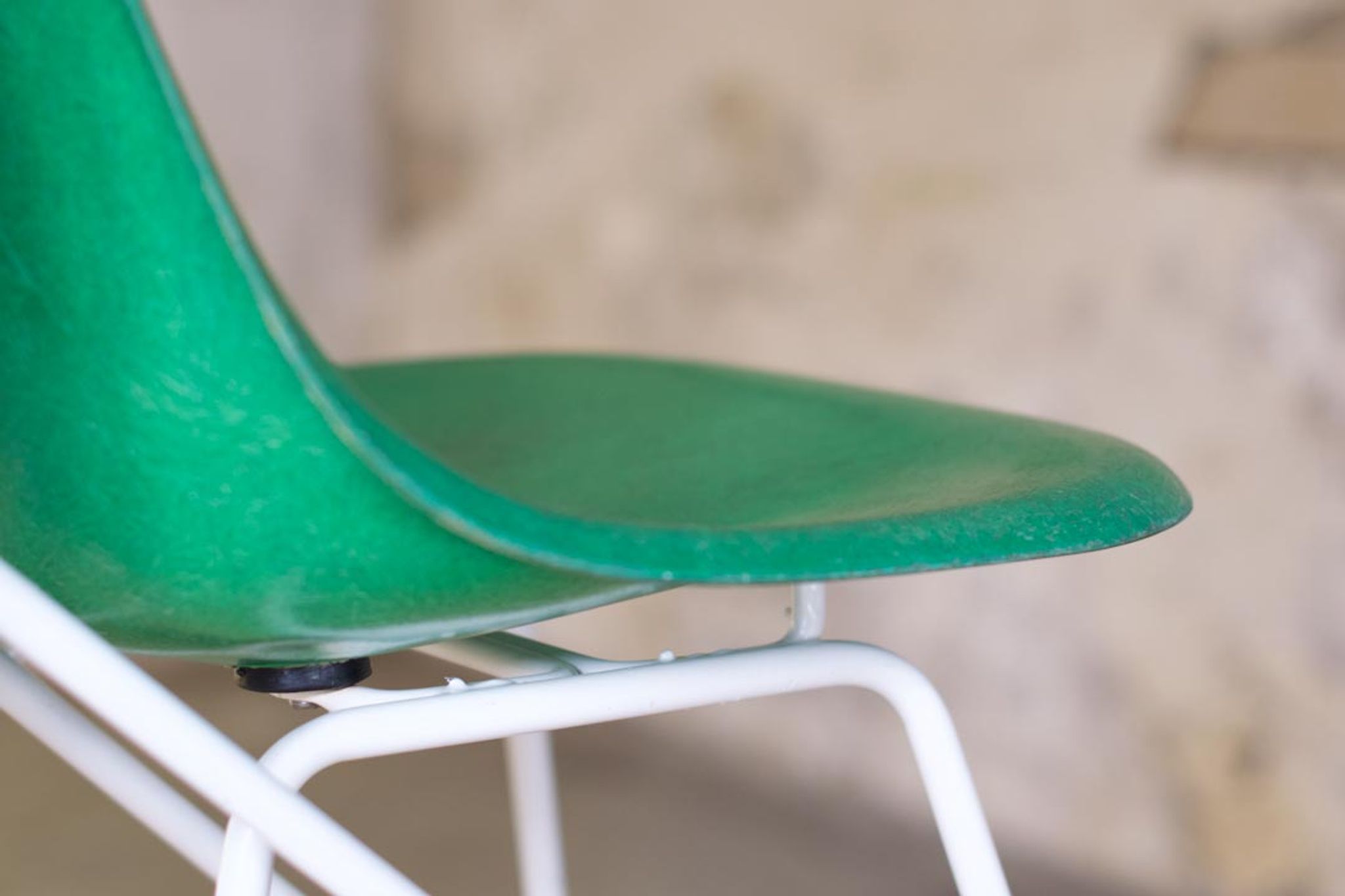 12 Vintage DSX Chairs Fiberglass Charles and Ray Eames / Herman Miller 1960'