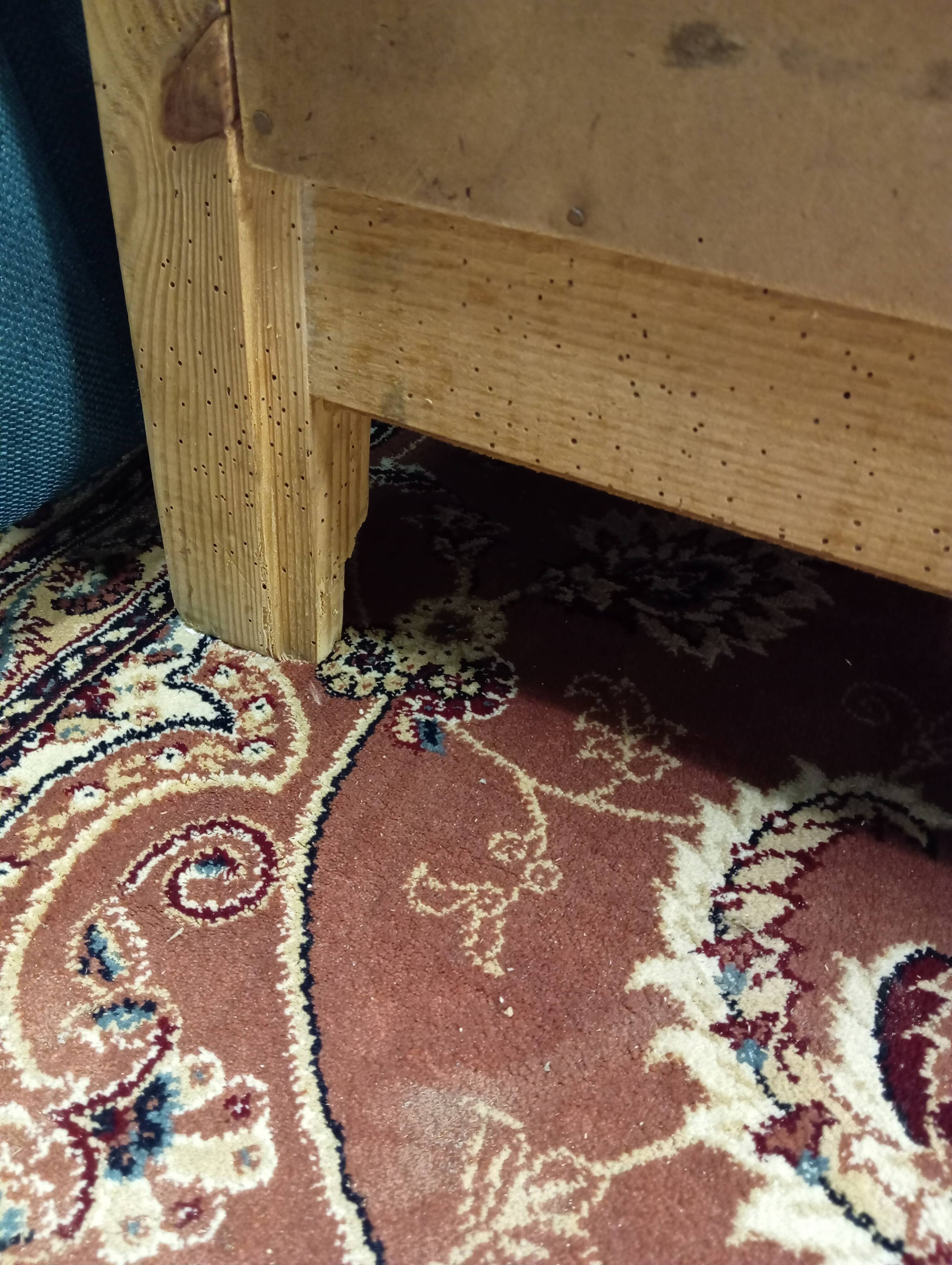 Carpenter's workbench - bathroom furniture