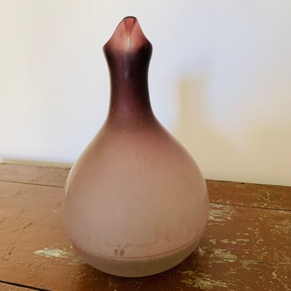Ensemble de 4 verres à pied et 1 carafe en pâte de verre
