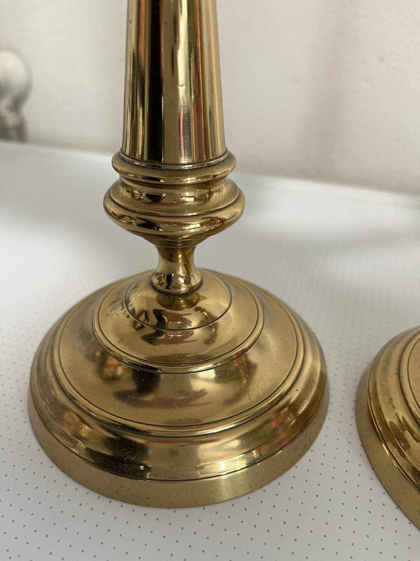 2 bronze candlesticks