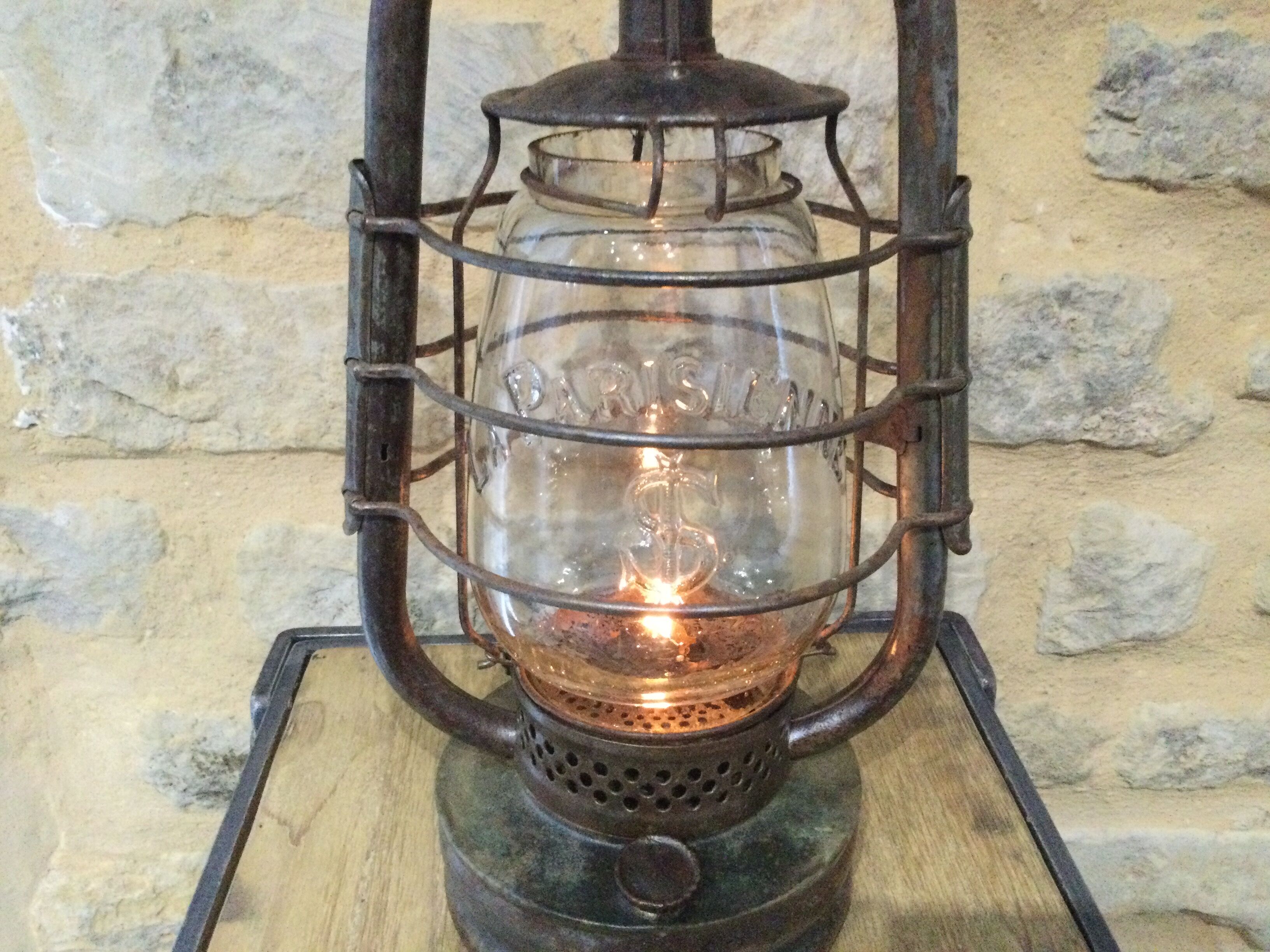 Kerosene lamp The Parisian beautiful condition