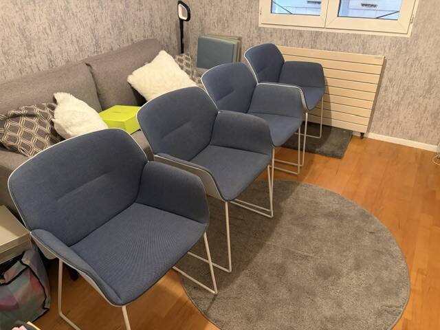 Andreu World Flex Armchair