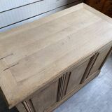 Oak counter