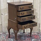 Small English mahogany chest of drawers from the 50s