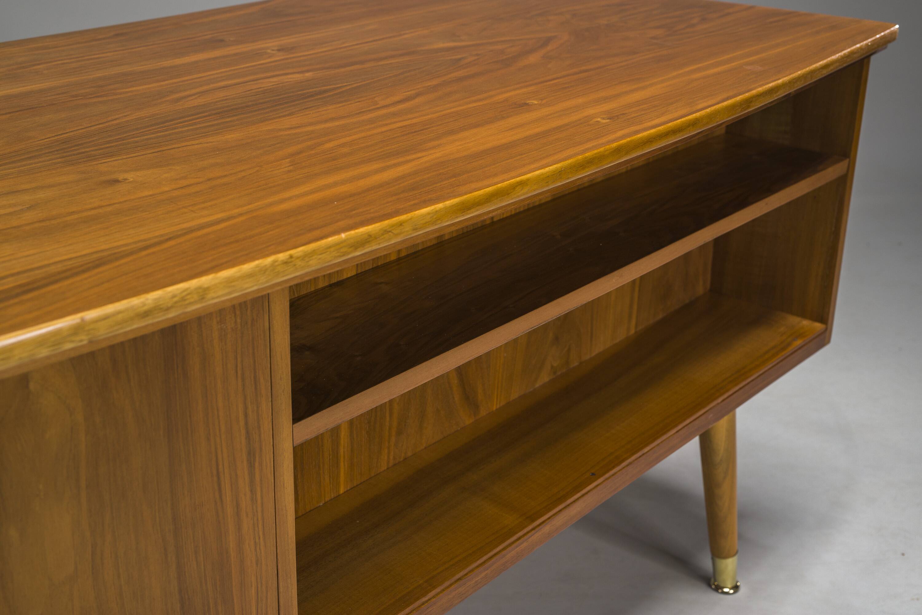 Freestanding Desk in Walnut, 1960s