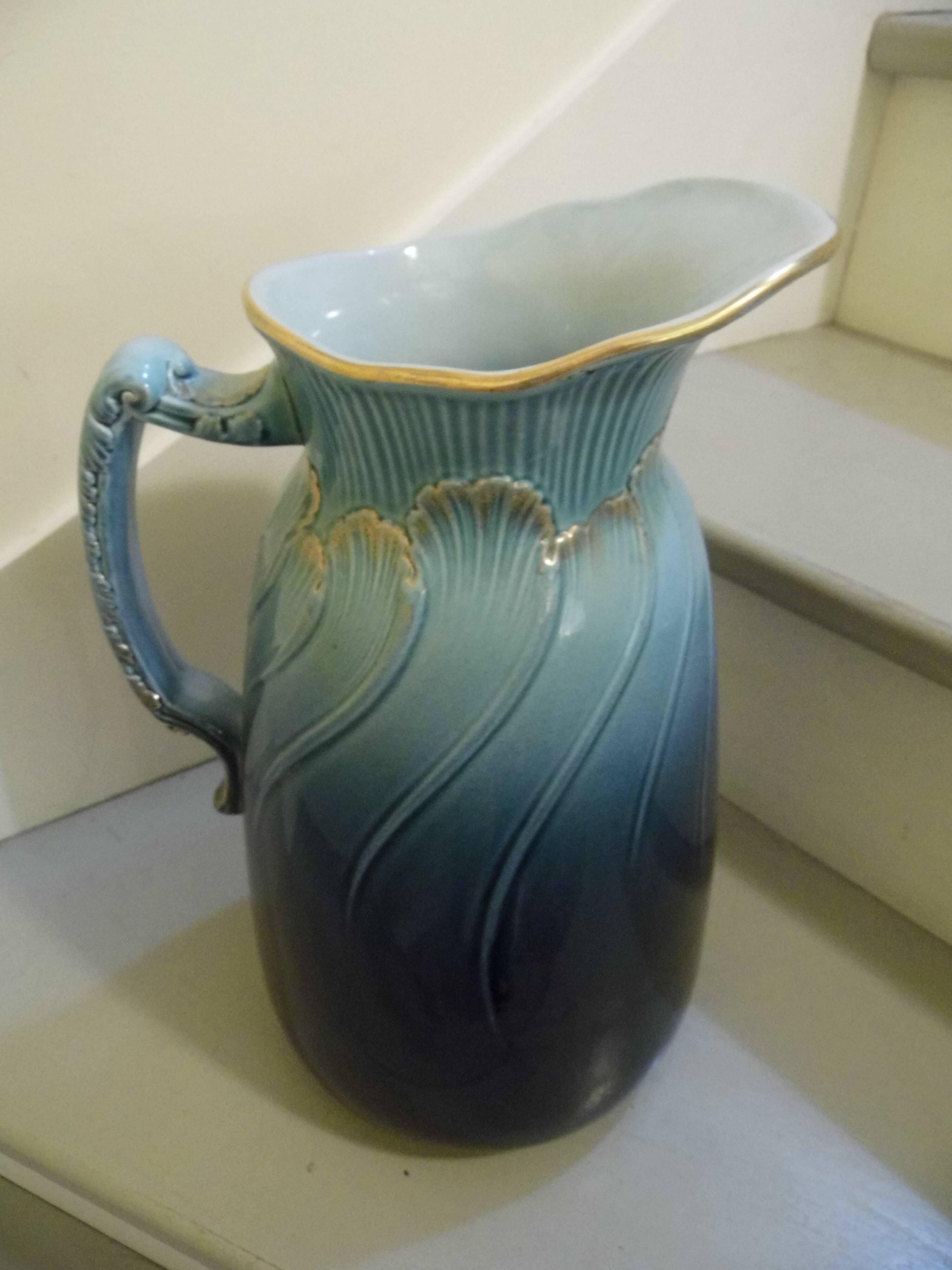 Pitcher, water broc earthenware Villeroy and Boch, late nineteenth century early XX th century