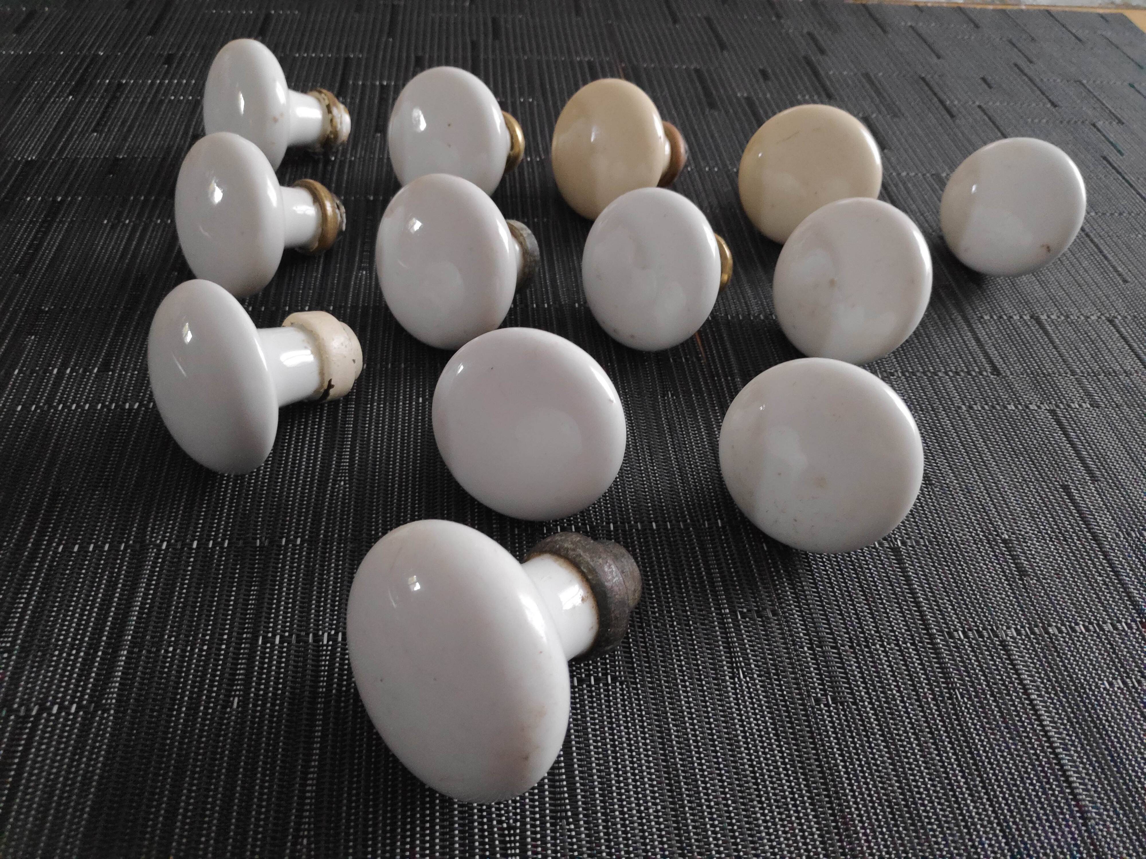 Porcelain handles - Set 1