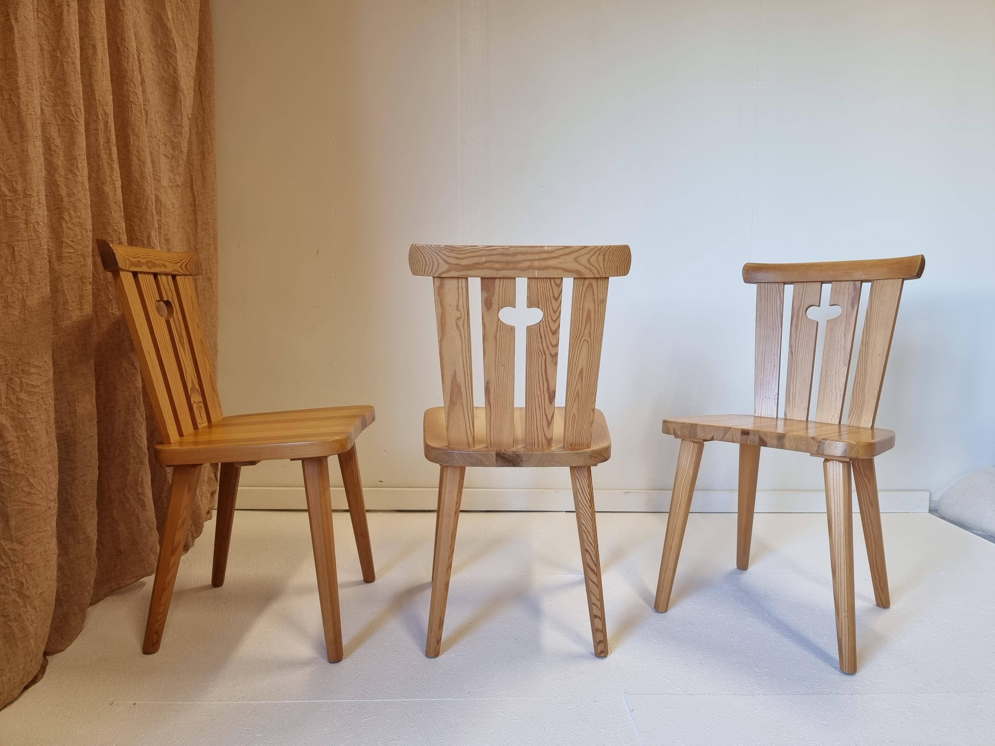 Göran Malmvall, Ensemble '8' with pine chairs, Sportstugemöbler / Scandinavian Modernity