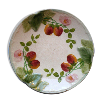 Art Deco dabbling plate, signed Choisy the King: Strawberries