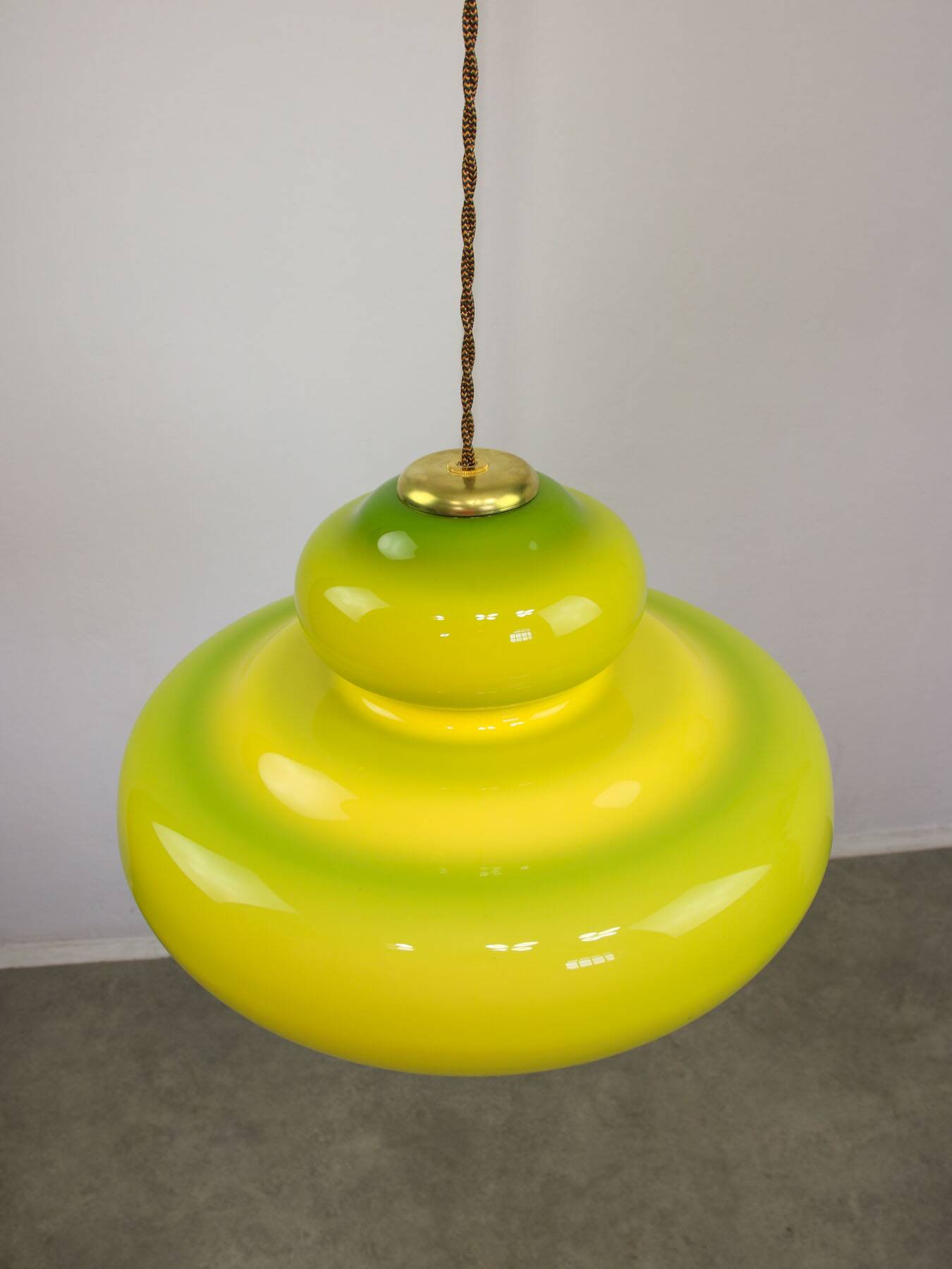 Mid-Century Italian Green Glass and Brass Pendant Lamp