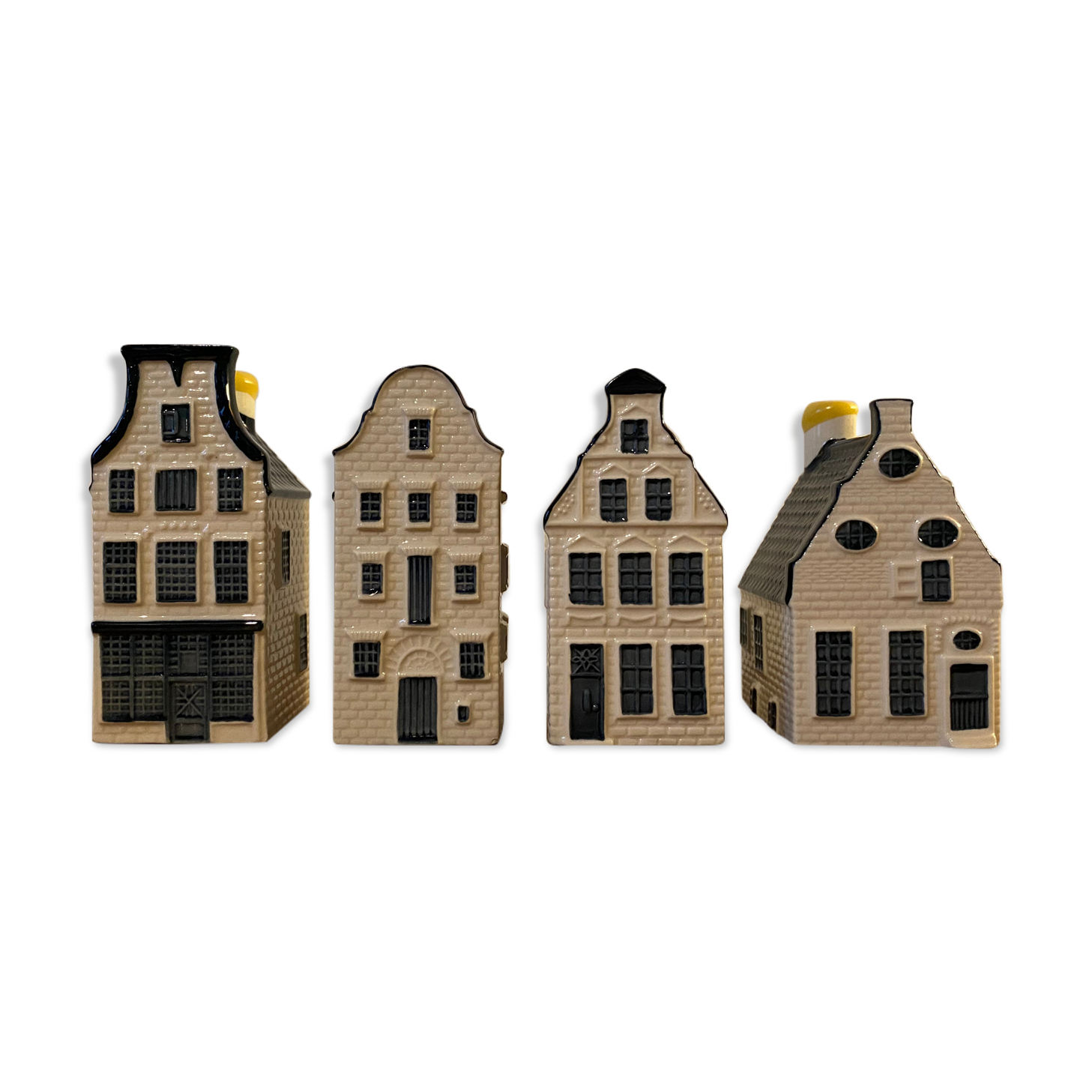 Blue delft's for KLM by BOLS