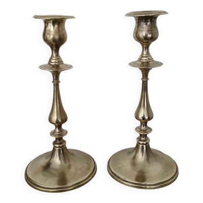 Paire de bougeoirs en laiton époque Restauration, début XIXème