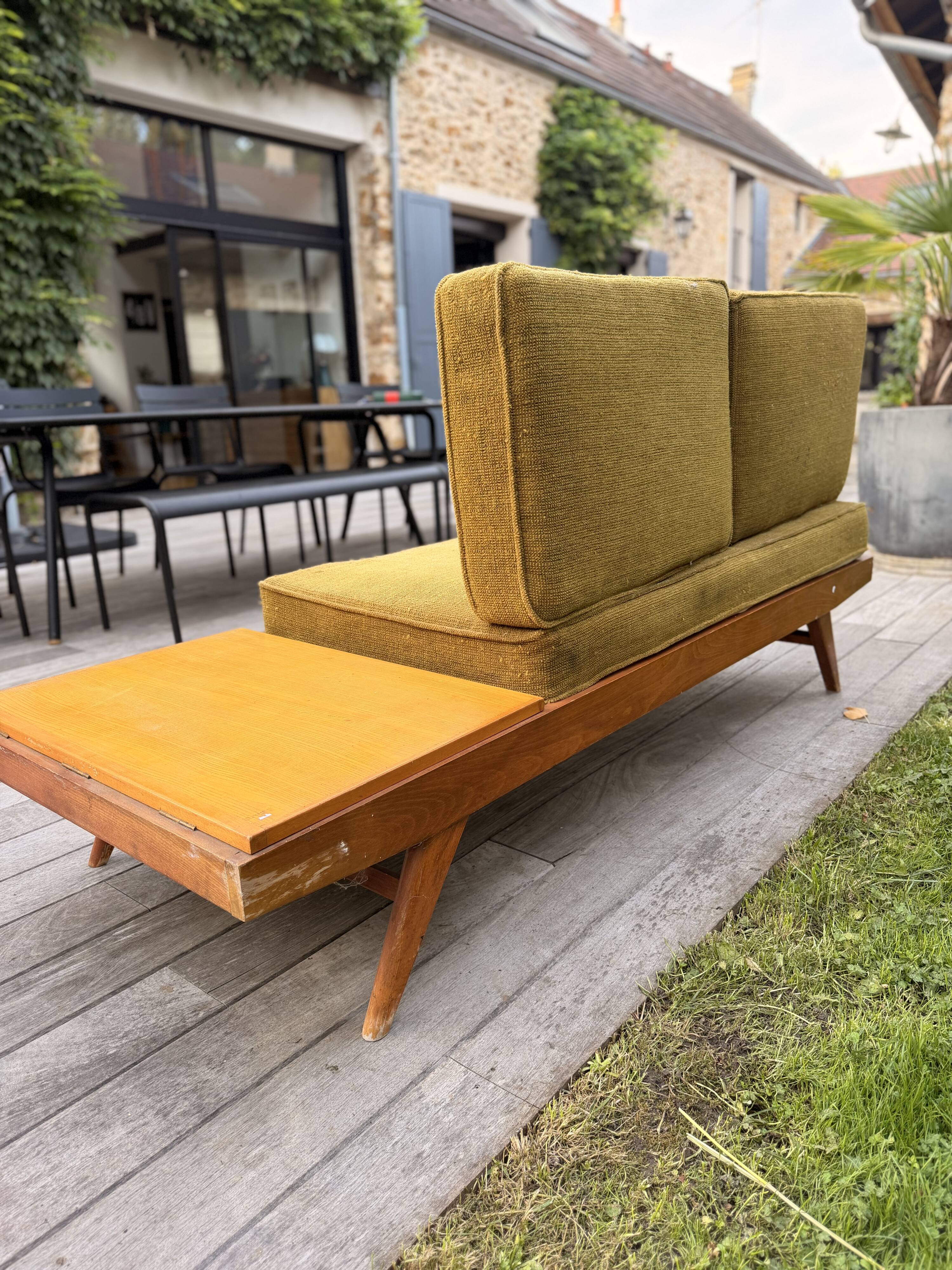 Banquette daybed par Pierre Guariche 1954