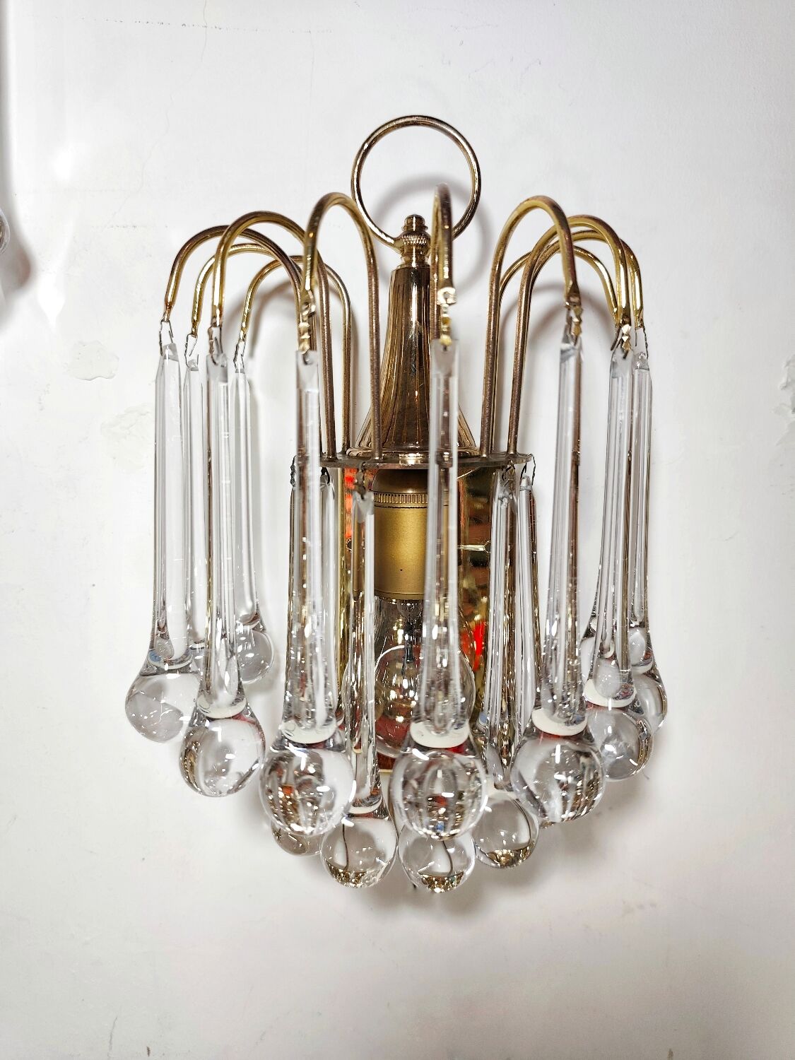 Par de lámparas de cristales. Italia, 1970s.