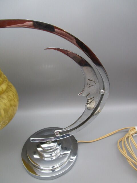 Lampe art-déco en métal chromé et verrerie de Clichy - décor de lune souriante