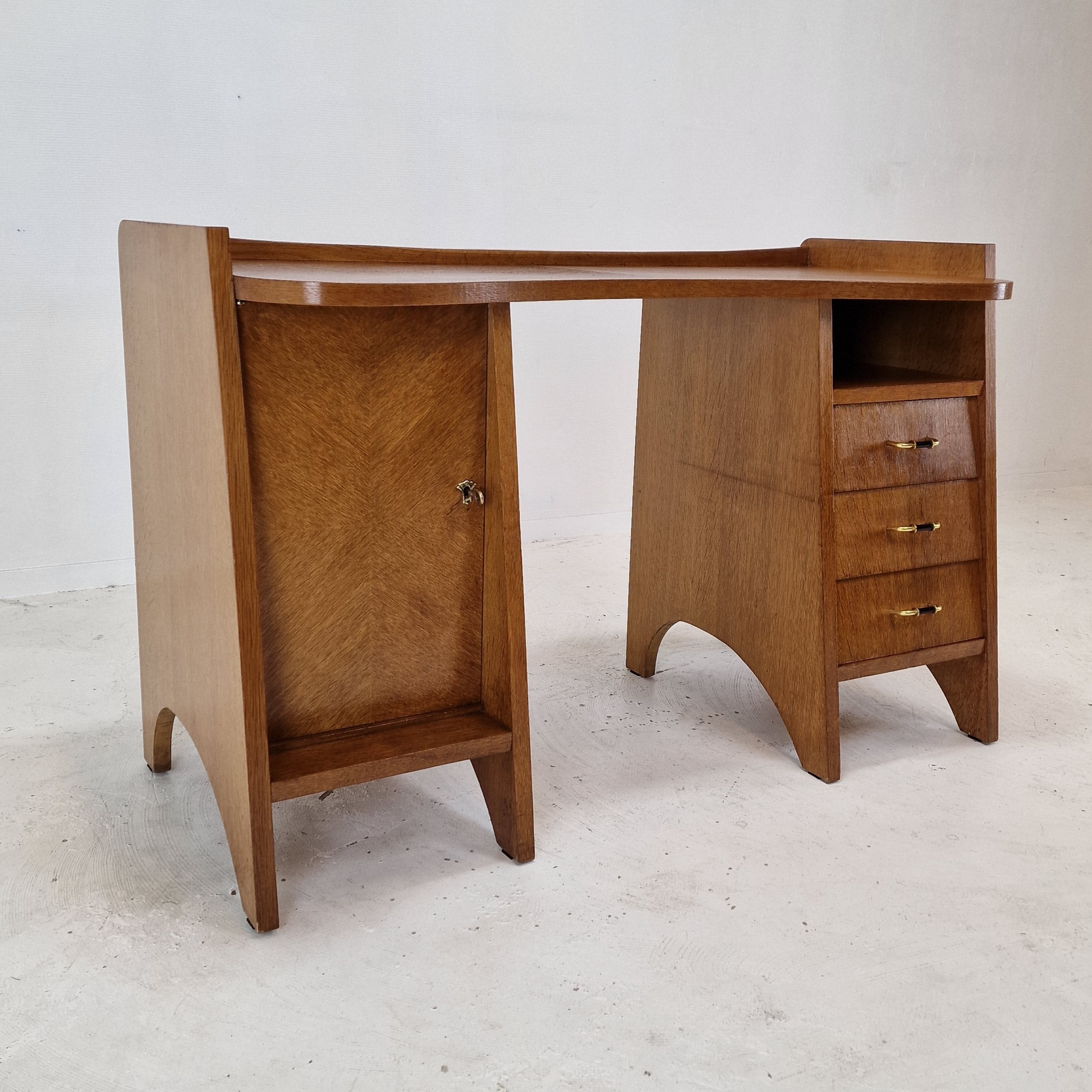Italian Oak Writing Desk, 1960s