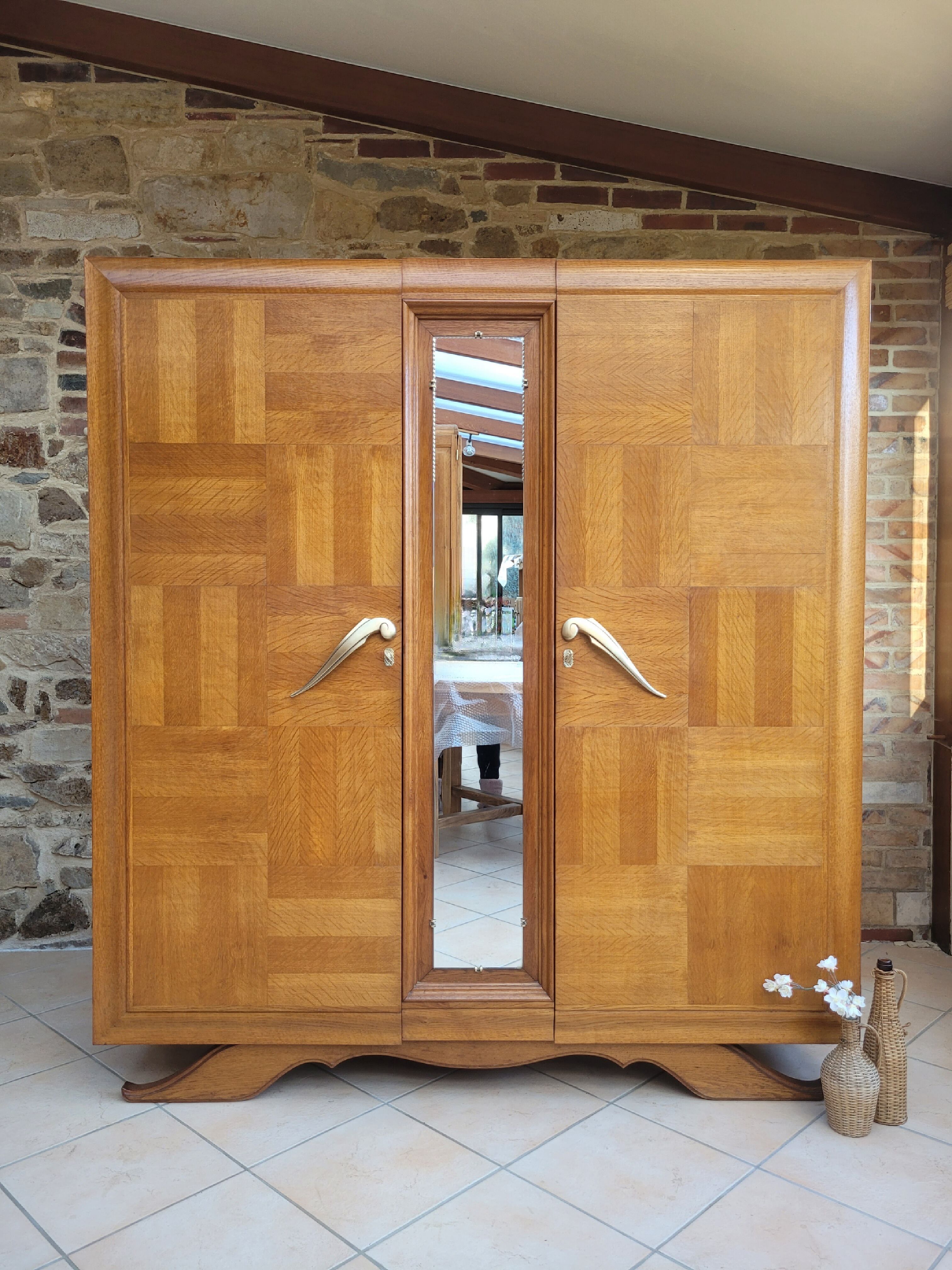 Armoire vintage art déco