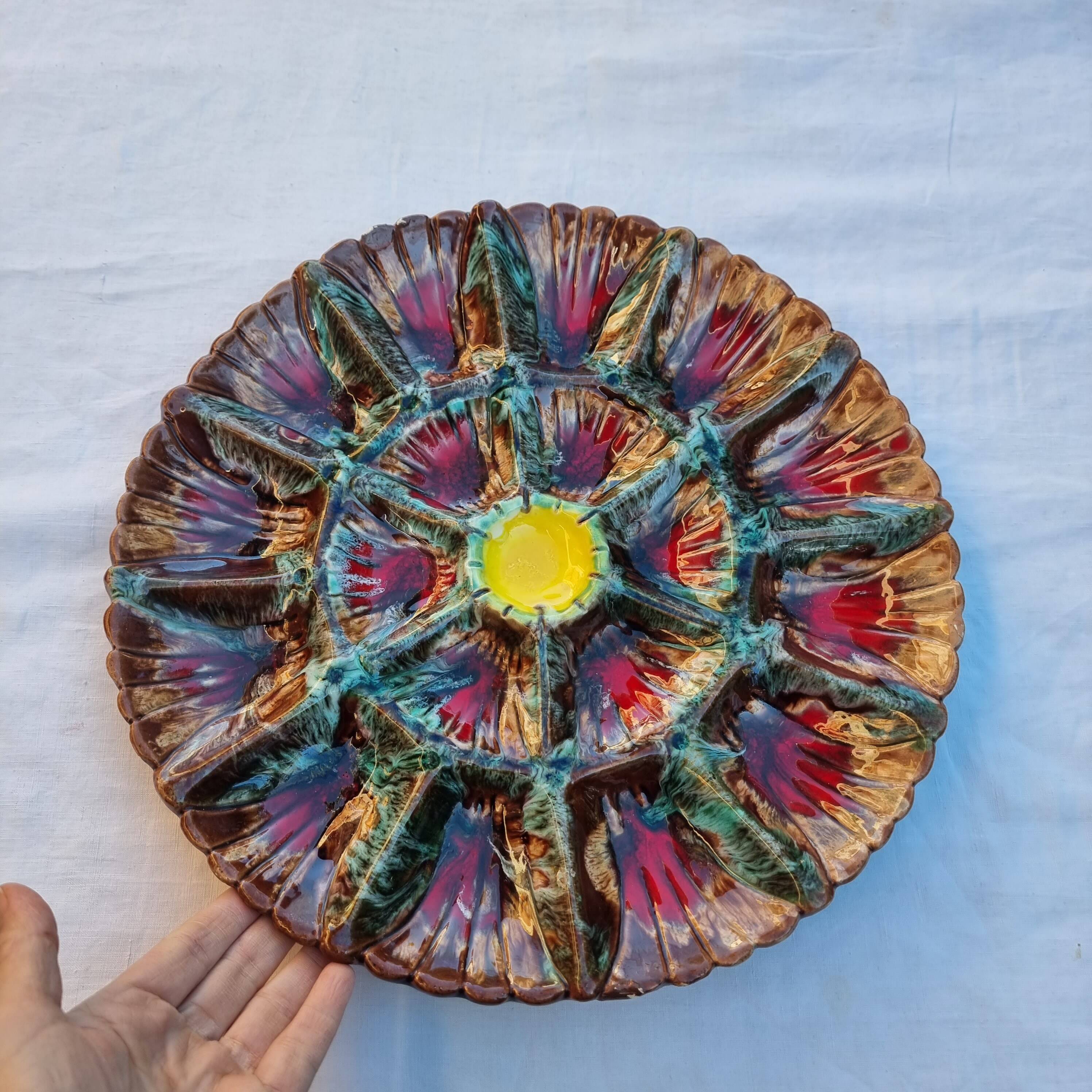 Handmade painted and glazed Barbotina ceramic oyster dish from Vallauris France ann