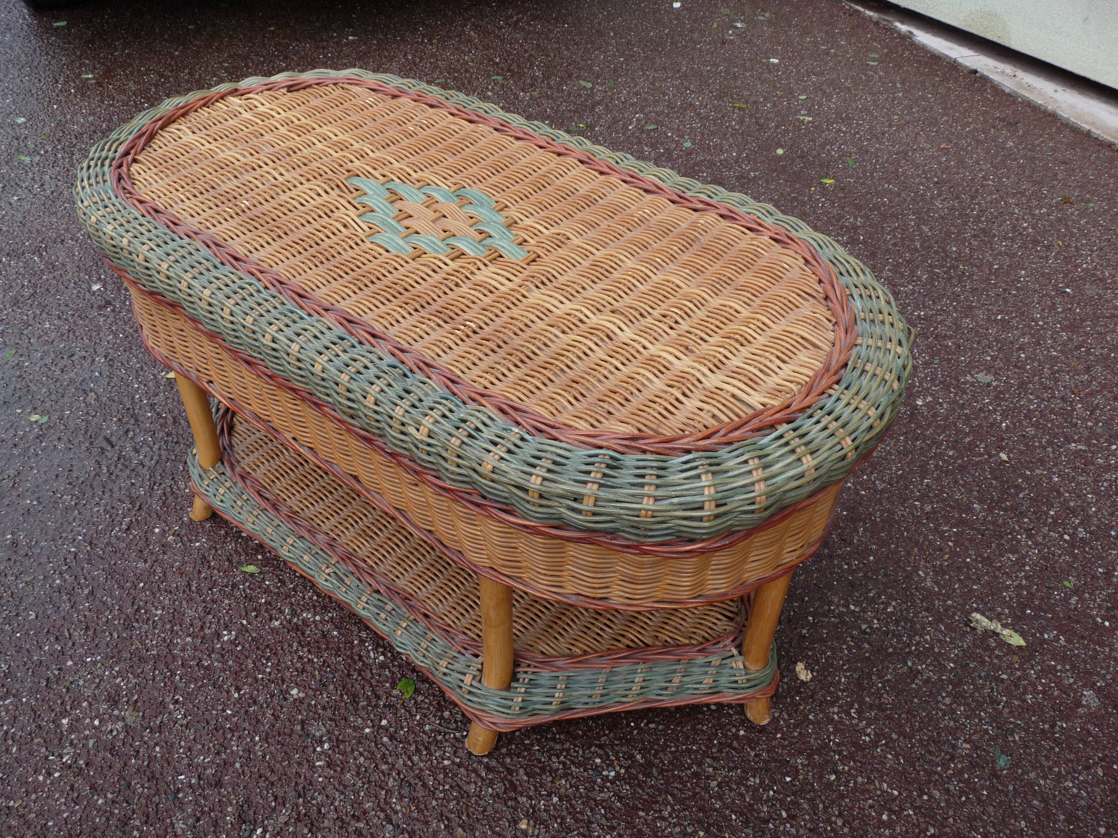 Coffee table - Wicker - Rattan - green red brown
