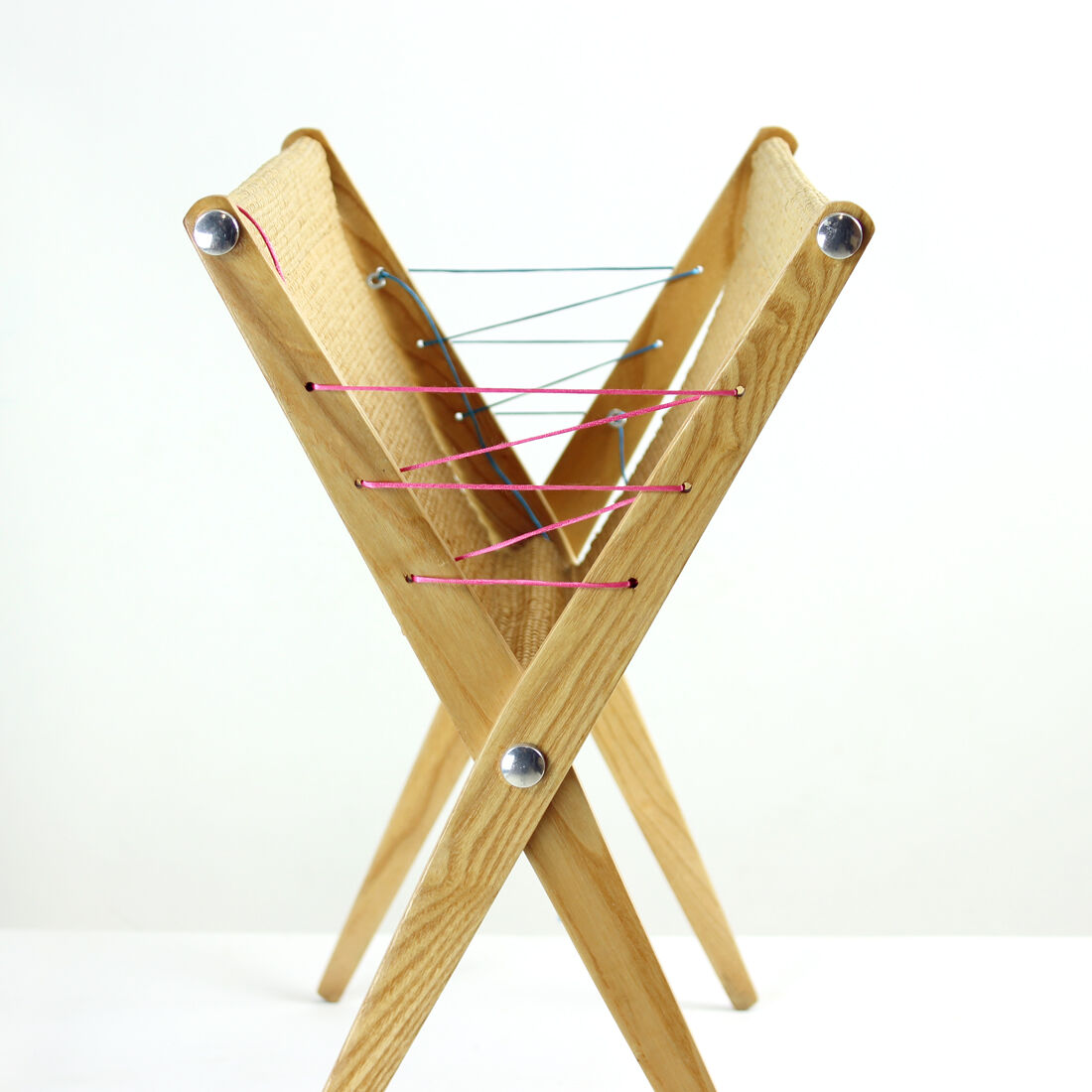 Porte-magazine en bois, Tchécoslovaquie Années 1960