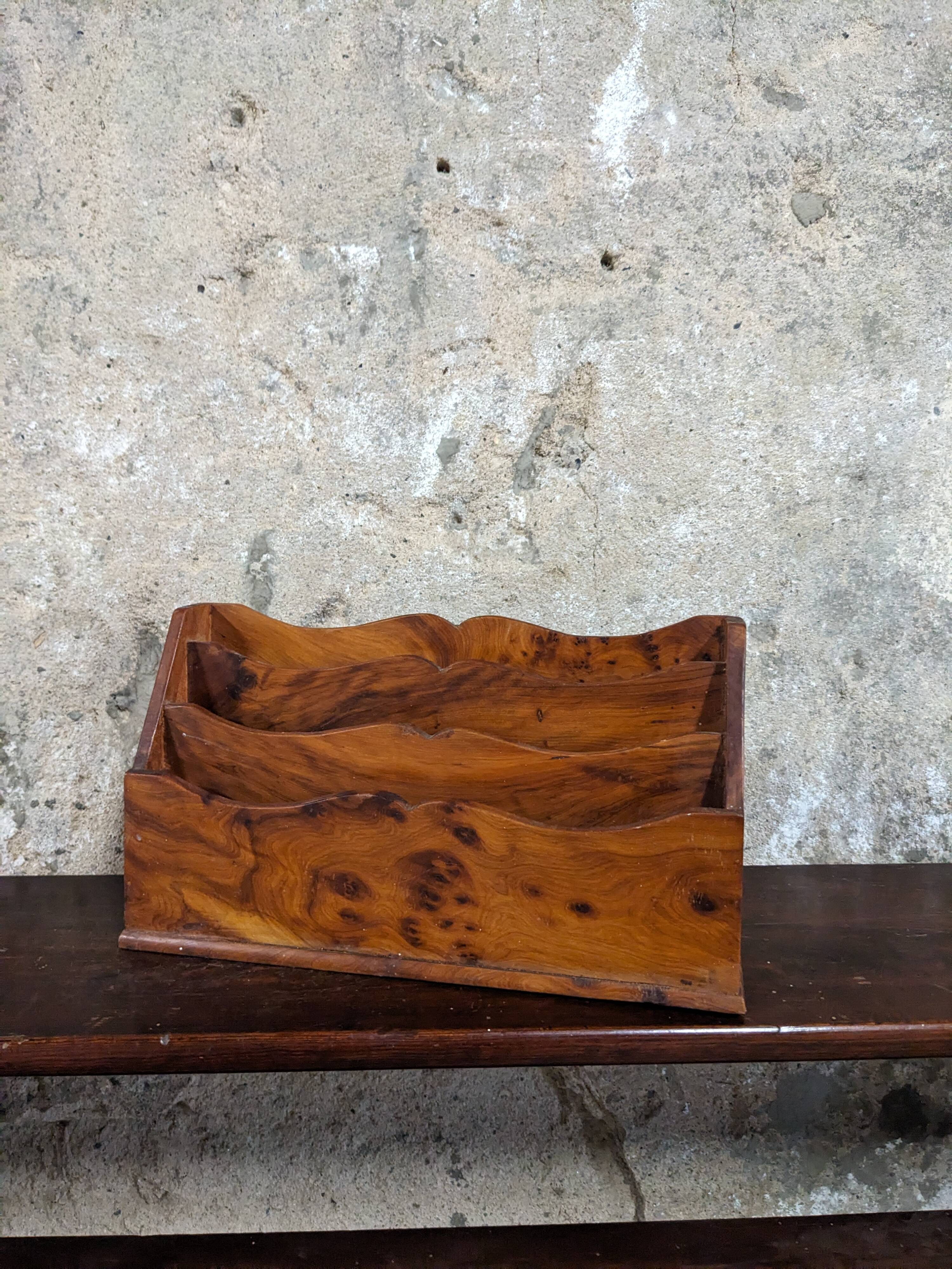 Thuja wood mail holder