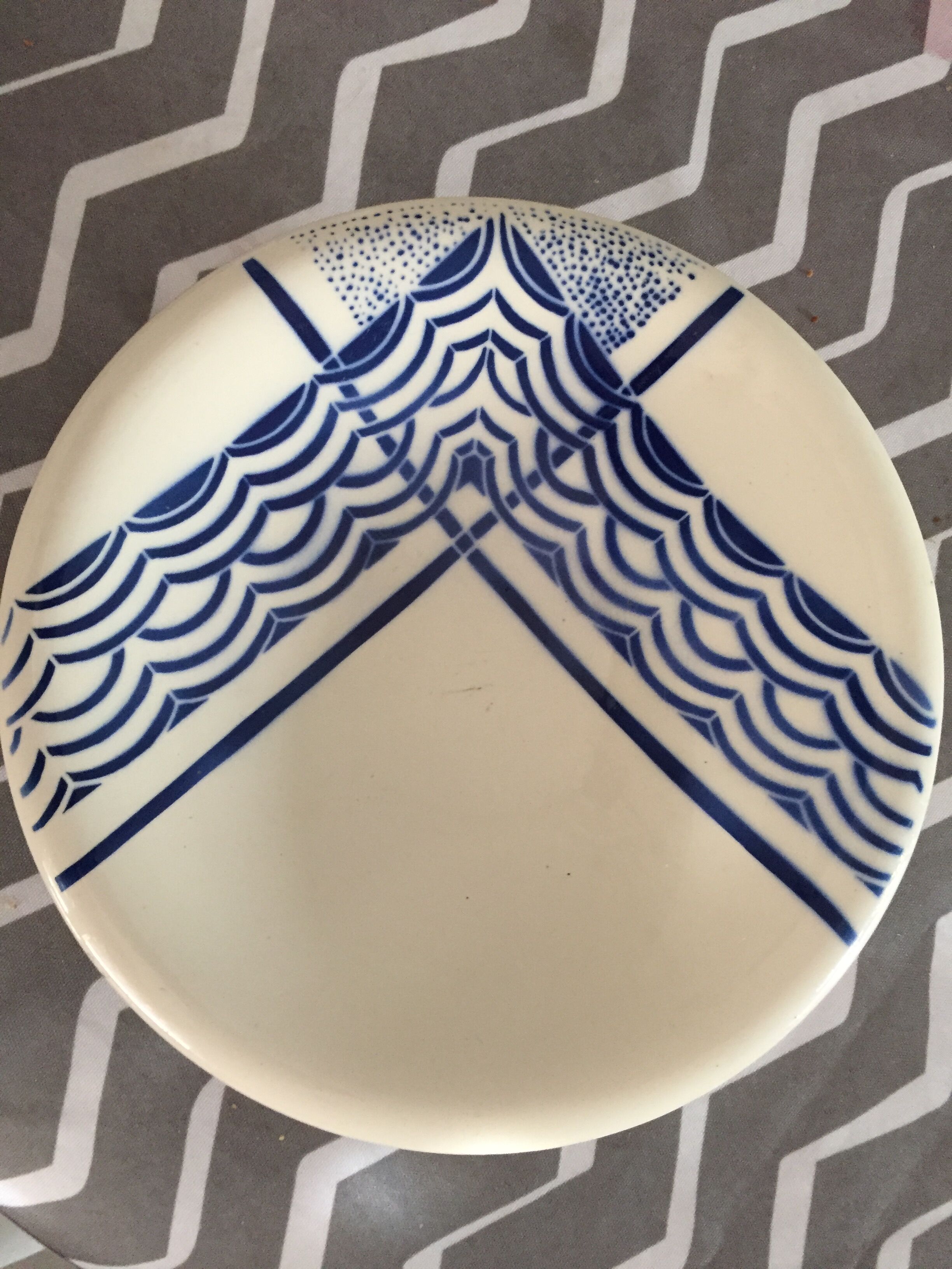 Hollow round dish Badonviller