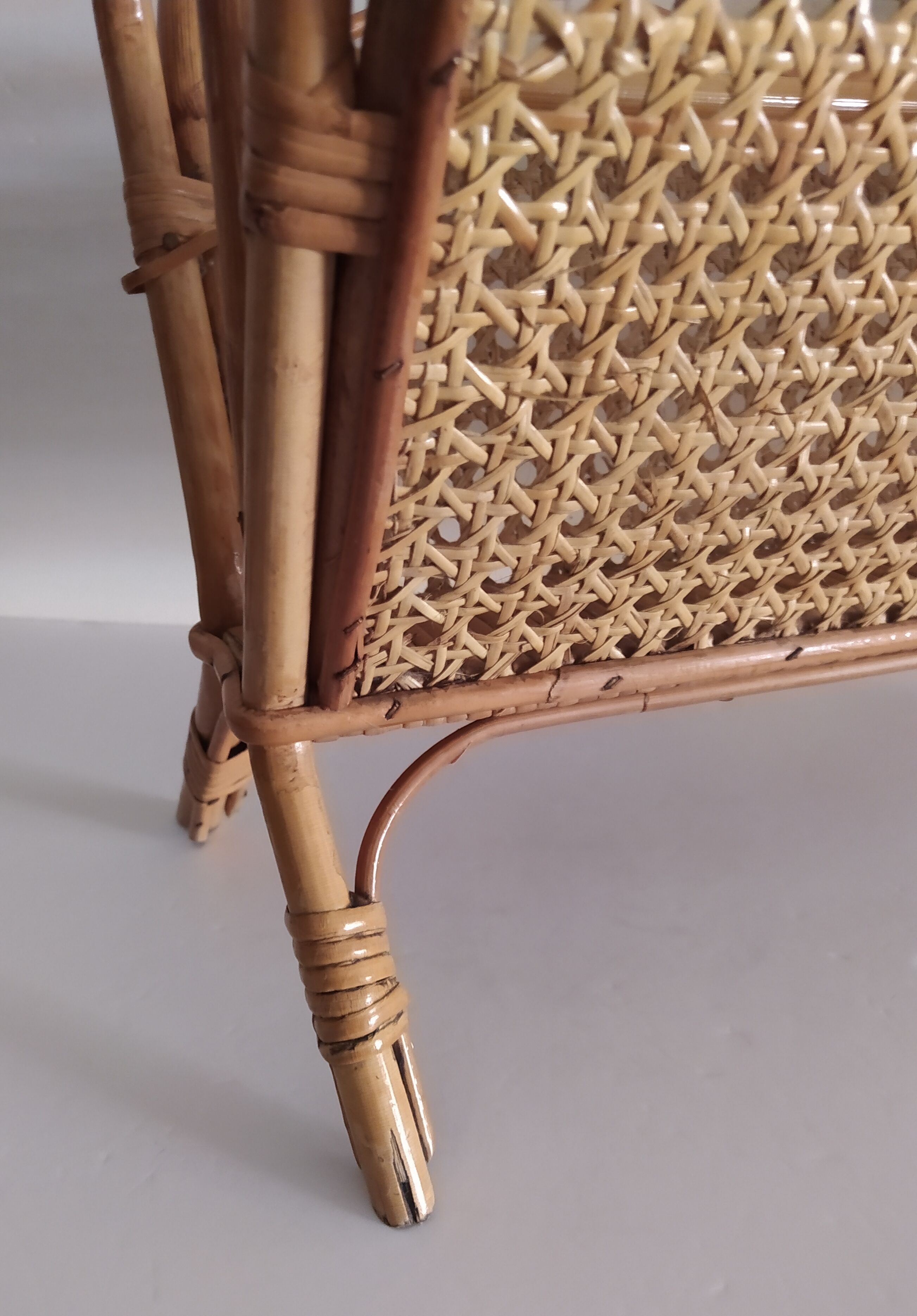 Vintage magazine holder