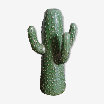 Vase cactus