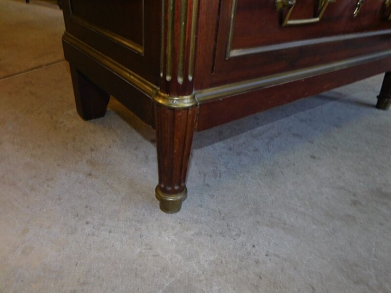 Chiffonnier semainier style Louis XVI en palissandre