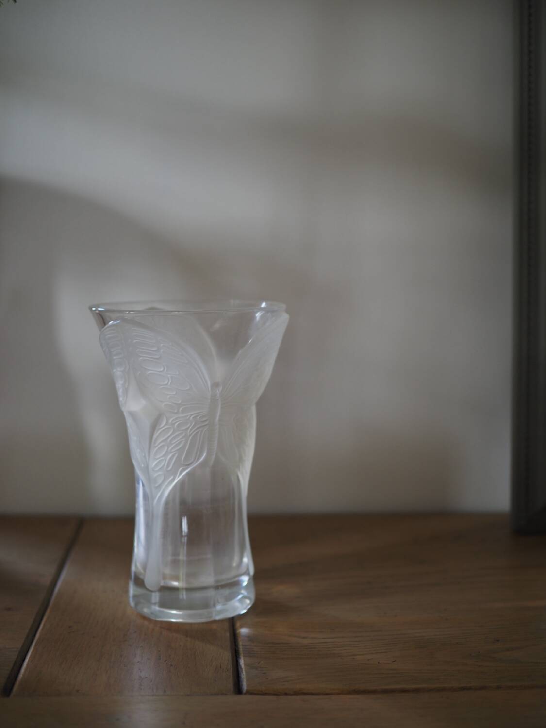 Crystal vase, Arques crystal, butterfly decoration