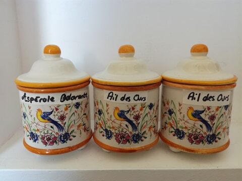 3 vintage spice jars