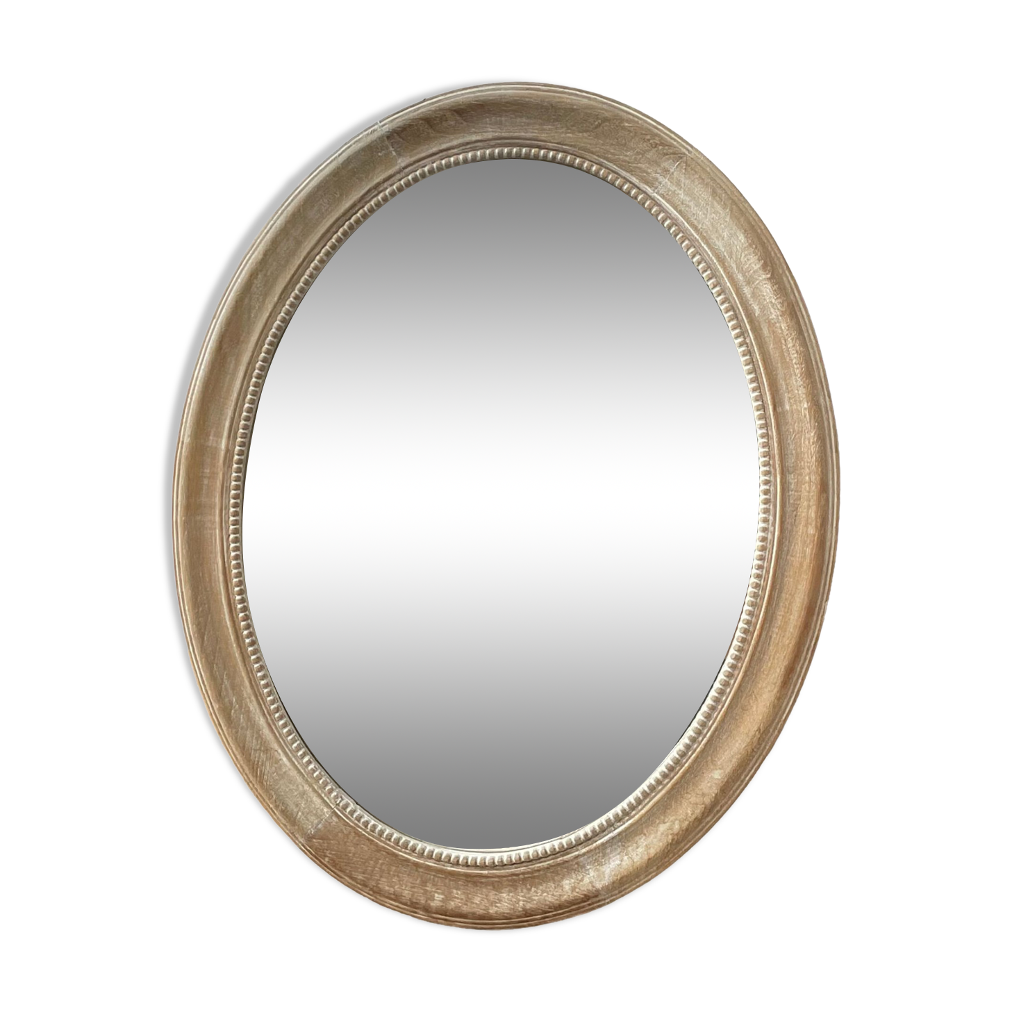Oval-shaped wooden mirror