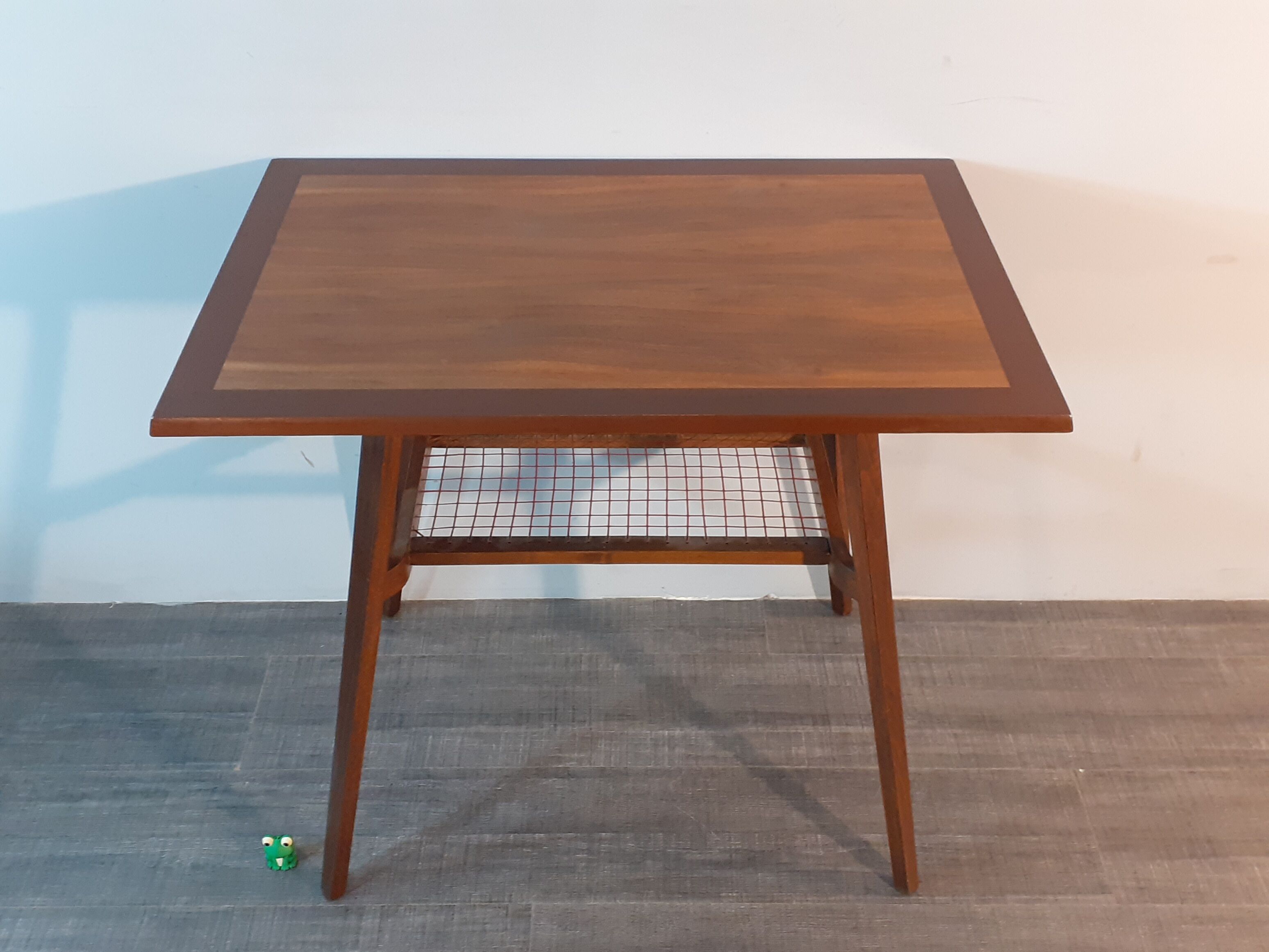 Table d'appoint Drevopodnik Holesov vintage Tchécoslovaque 1960s
