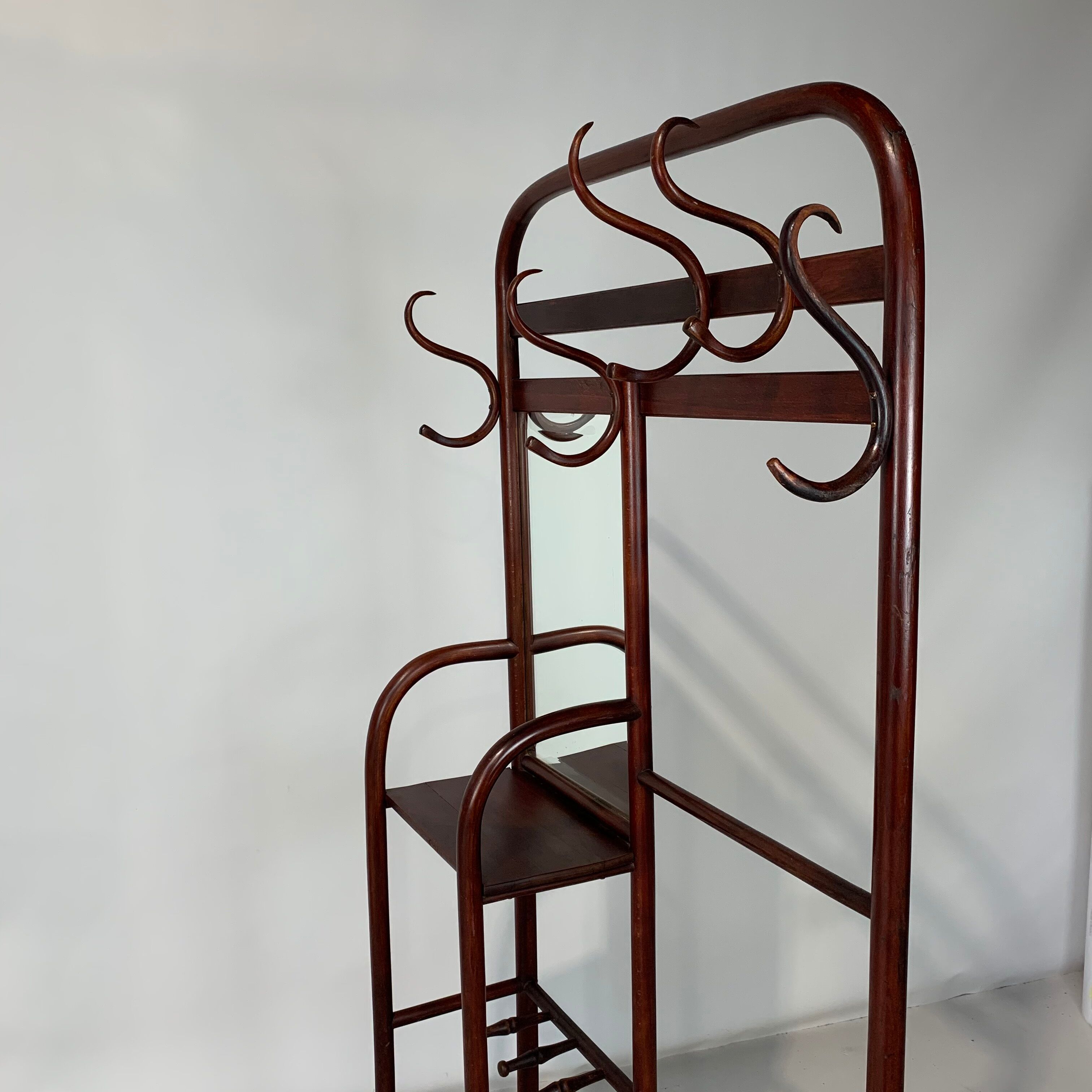 Thonet coat rack no.8