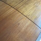 Scandinavian table in tack