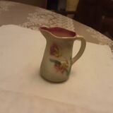 Faience barbotine creamer